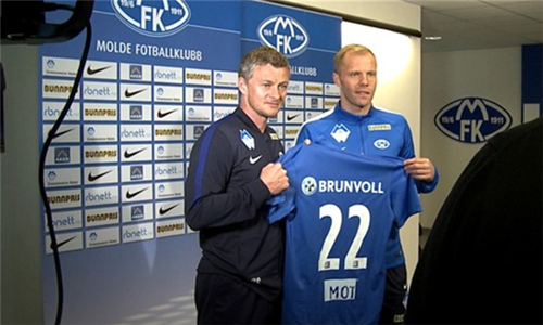 斯基拉：国米派球探考察卡利亚里20岁的右翼卫帕莱斯特拉（斯基拉：国米已派球探跟踪卡利亚里20岁右翼卫帕莱斯特拉）