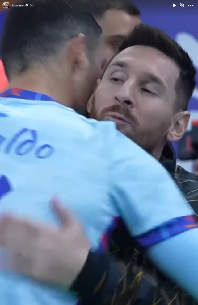 打进个人赛季德甲首球，丘库埃梅卡当选多特客战汉堡全场最佳（收获赛季德甲处子球，丘库埃梅卡荣膺多特客场战汉堡全场最佳）