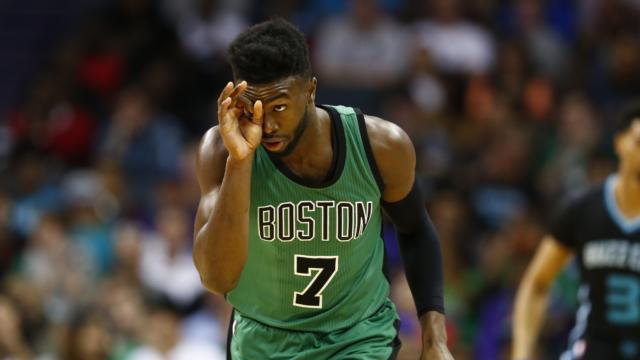 NBA常规赛战报：快船客场险胜雷霆,（NBA常规赛快报：快船客场险胜雷霆）