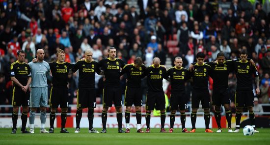 关了还是开了？黑豹vsNAVI图一多名选手出现技术问题陷入暂停（黑豹对阵NAVI首图多名选手遭遇技术故障，比赛紧急暂停）