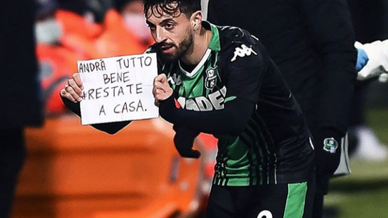 英超赛场亮点：利物浦逆转曼联,（英超焦点战：利物浦上演逆转击败曼联）