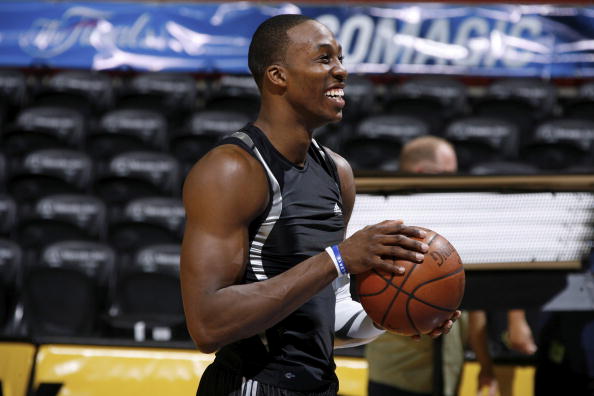 体坛联播｜梅西夺取美职联冠军，萨拉赫炮轰斯洛特（体坛快报丨梅西加冕美职联，萨拉赫抨击斯洛特）