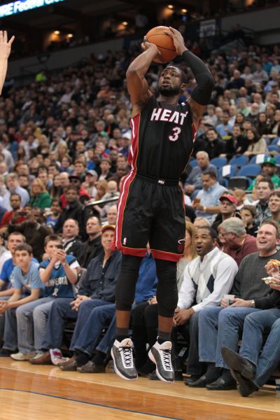 每体：巴萨发现约100名会员涉及欧冠对法兰克福门票转售问题（每体：巴萨发现近百名会员涉嫌欧冠对法兰克福门票转售）