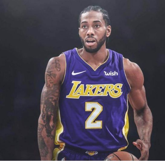 2026年世界杯阿根廷与葡萄牙分组，C罗与梅西将争夺冠军，竞争激烈，可能上演“火星撞地球”对决。（2026世界杯阿根廷同组葡萄牙：梅西C罗冲冠，巅峰对决一触即发）