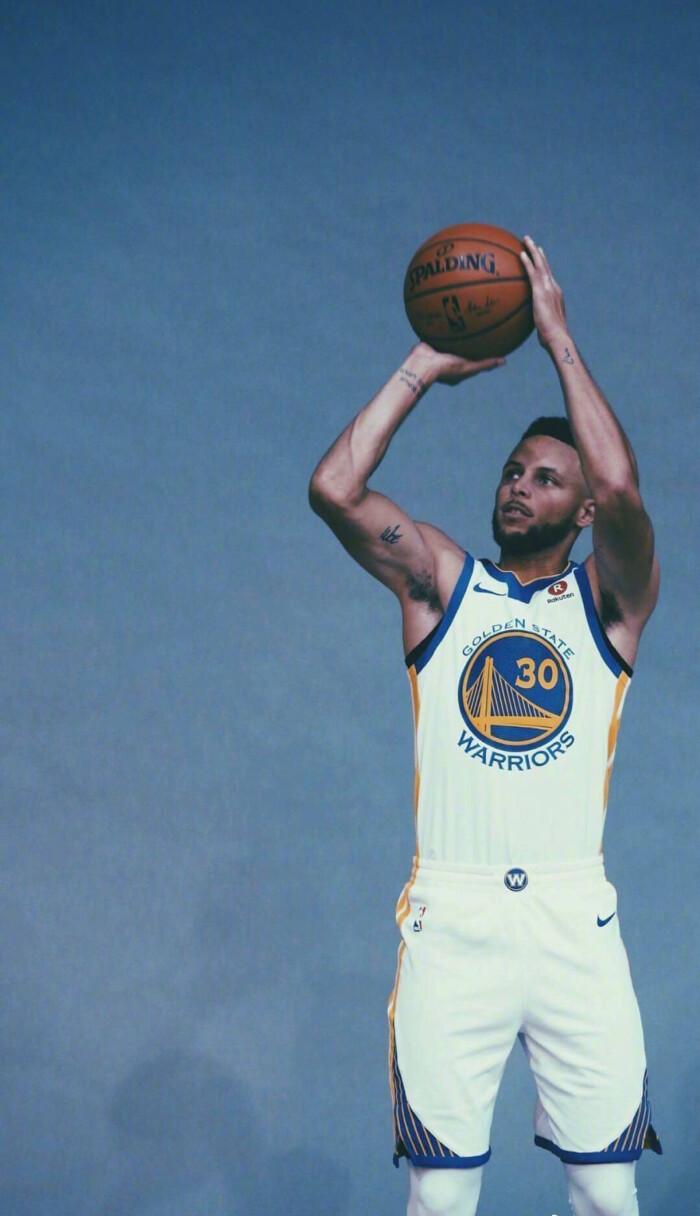 贝尔戈米：看看那不勒斯有多少人缺阵，如今他们比上赛季更强（贝尔戈米：哪怕那不勒斯伤缺众多，如今整体实力已超越上赛季）