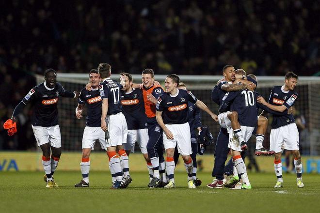 詹姆斯连续得分，逆转比赛节奏（詹姆斯连砍得分，改写比赛节奏）